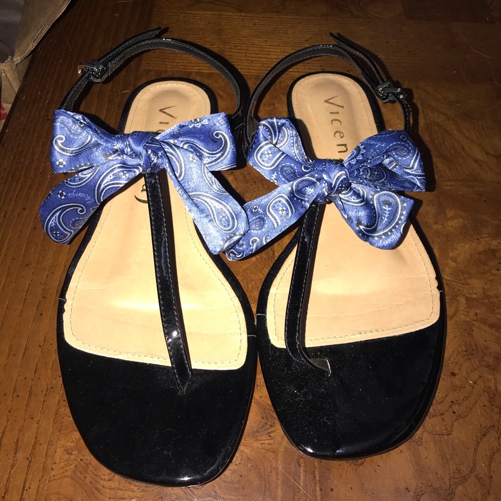 Blue bow sandals